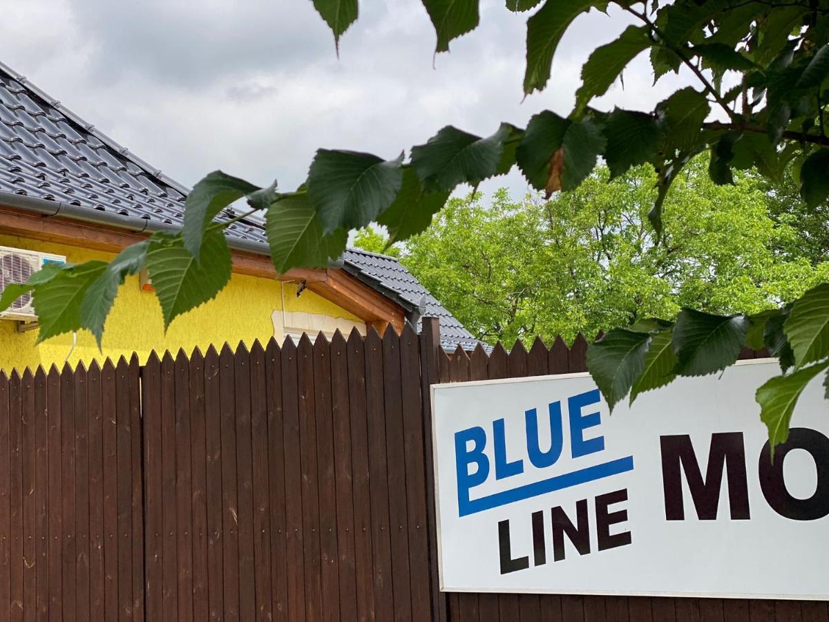 Blueline Motel Jaszbereny Exterior foto